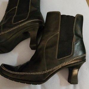 Women's Size 11 boots